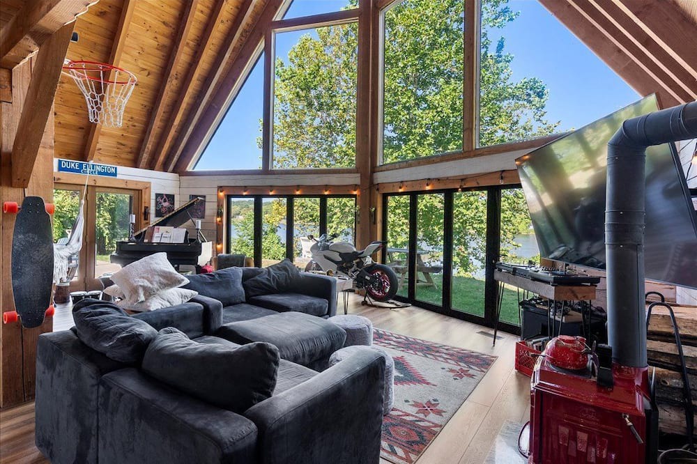Newtonville Cabin | Pet-Friendly Vacation Rental w/Lake Access