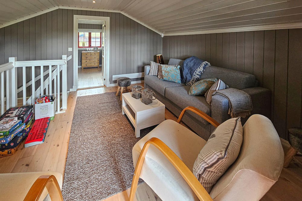 Kroderen House | Gorgeous home in Eggedal with sauna
