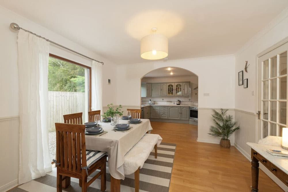 Marybank House | Hillview, Self-Catering Holiday Home, Muir of Ord