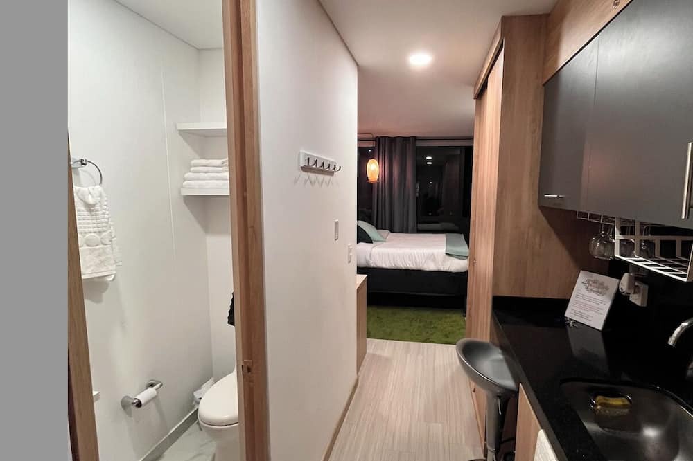 Chapinero Condo | Charming 1-bedroom condo in wonderful Bogotá with fitness room and heat pool