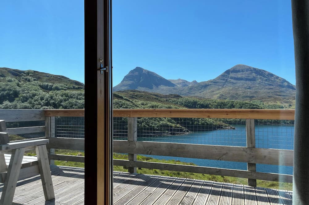 Kylesku Cottage | 2 bedroom accommodation in Kylesku, near Lairg