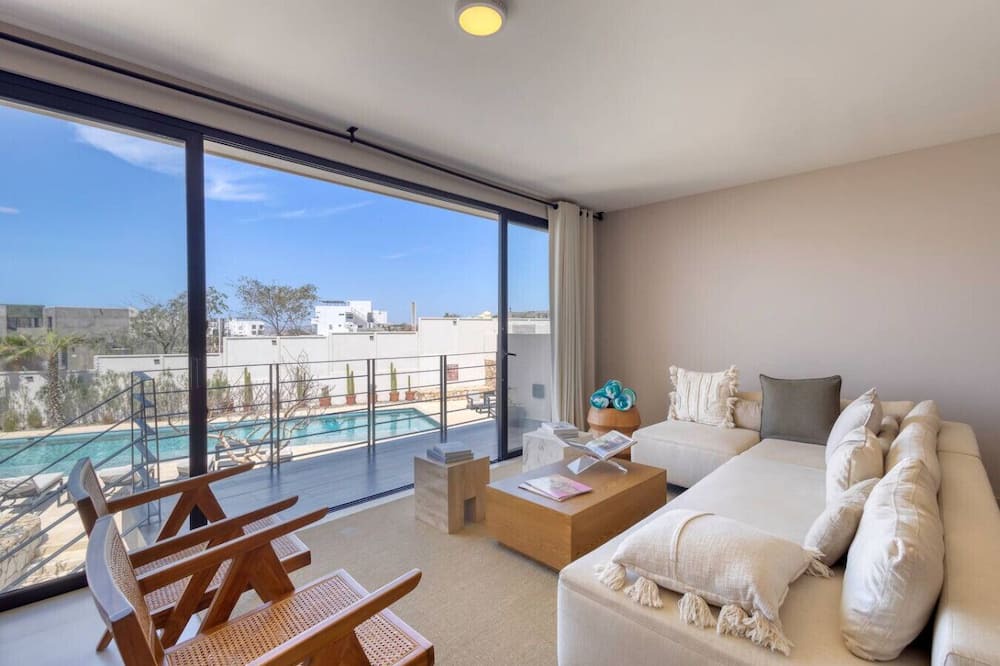Los Cabos House | New & Elegant 4Bedroom House, Steps from the Beach