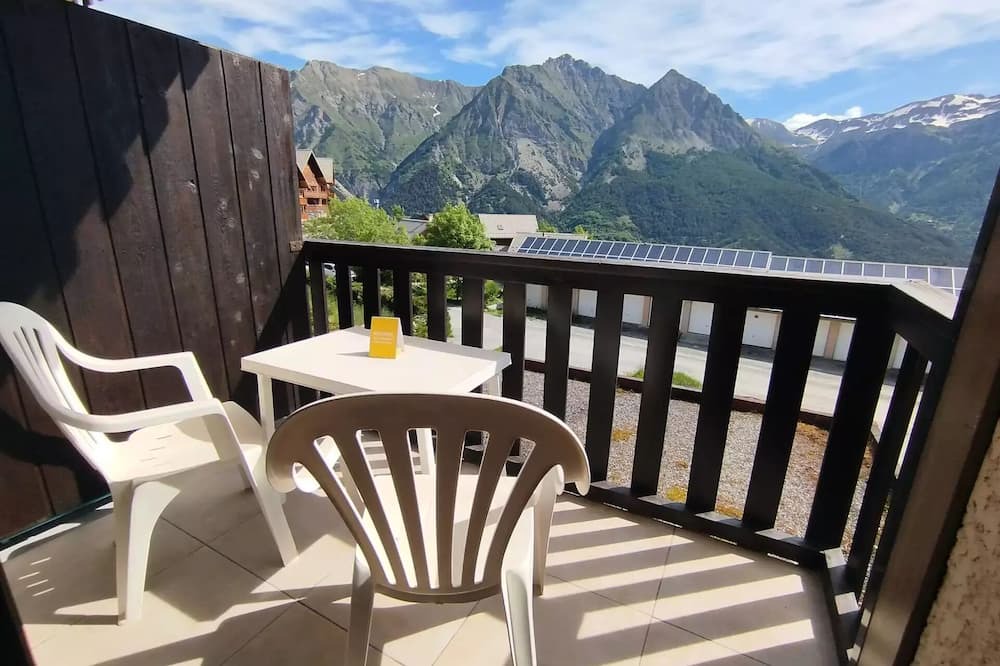 Reallon Apartment | Relais Residence - Friendly apartment welcoming 6 people in Réallon