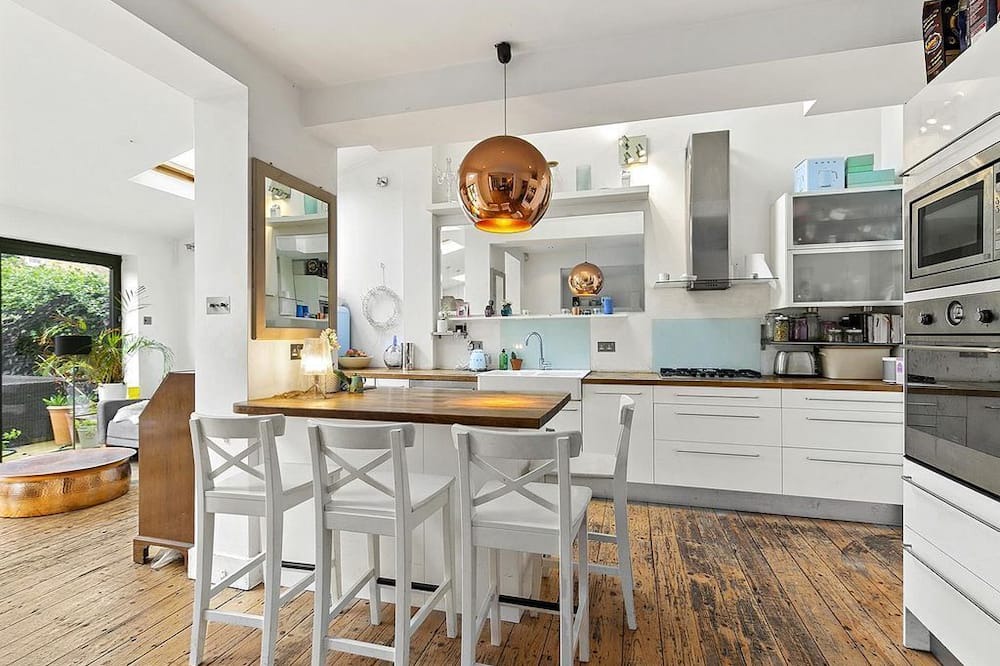Richmond-upon-Thames House | Teddington Lock. Spacious Family Home