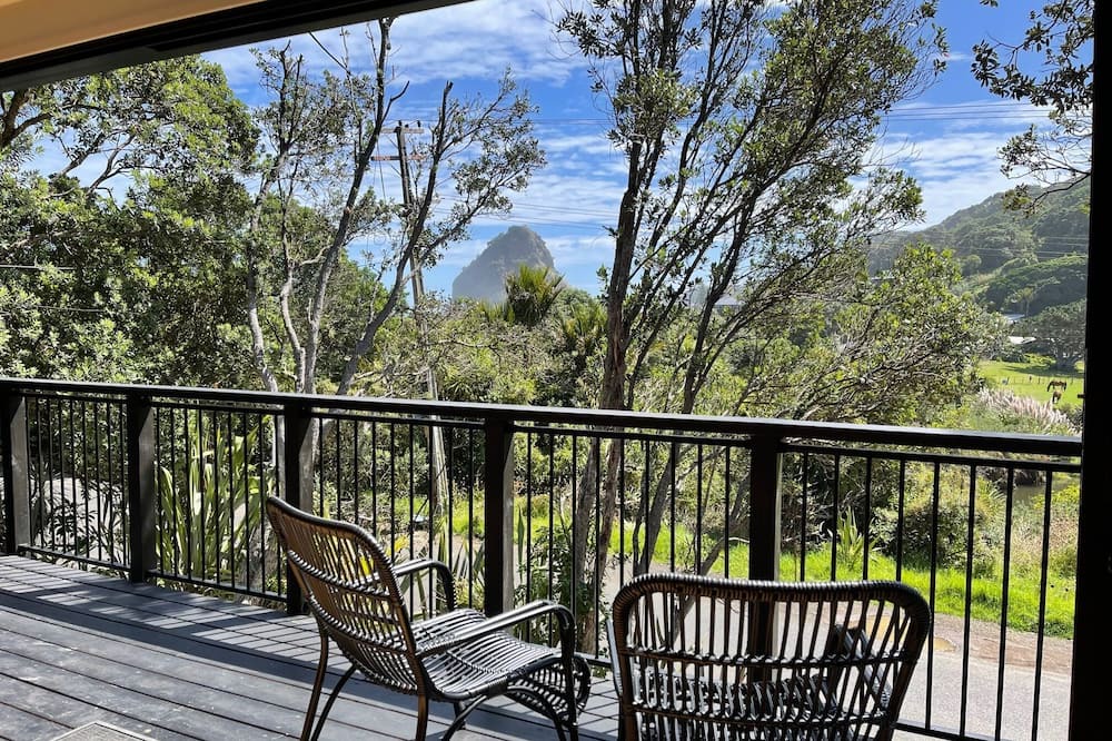 Piha House | "Ruruwai" Perfect Piha Beach getaway