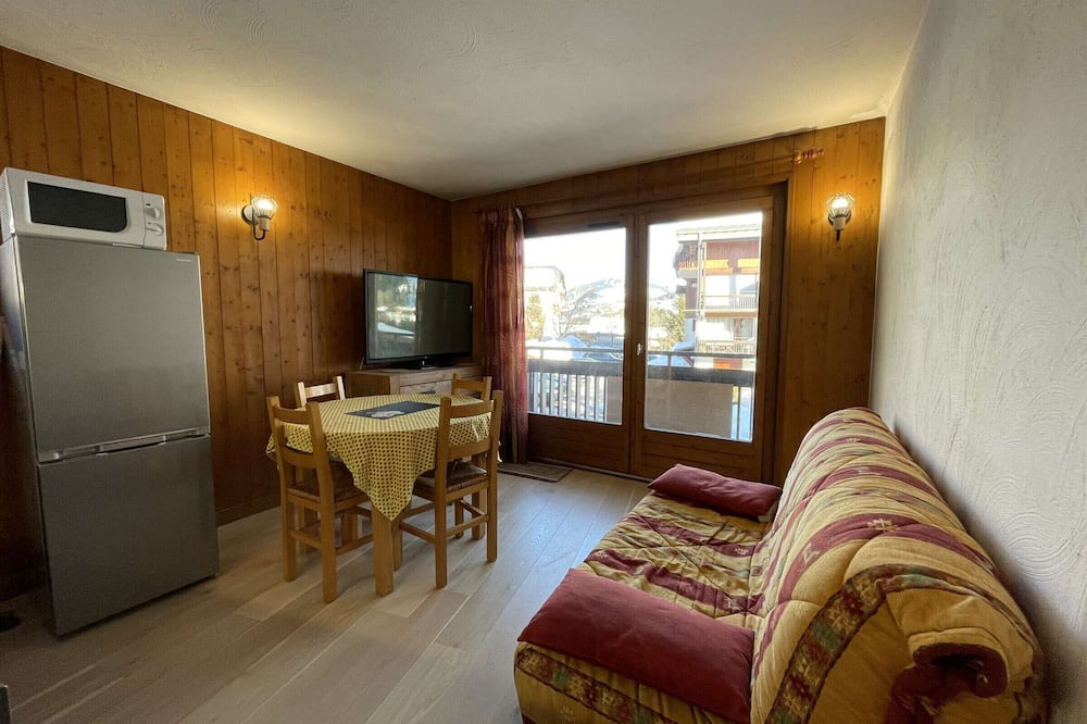 Praz-sur-Arly Apartment | Cozy 2-Room Apartment with Mountain View, Near Ski Slopes & Village - Sleeps 4