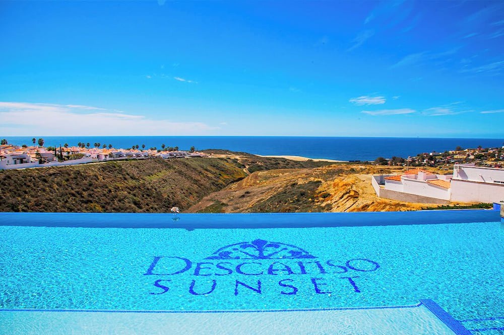 Playas de Rosarito Villa | Villa Sunset, 2 bedroms, 2 bathrooms, swimming pool, jacuzzi