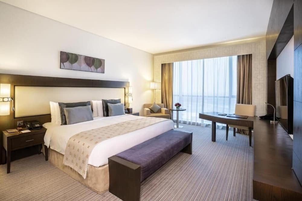 Al-Fujairah Apartment | Superior King Room Near Fujairah Mall