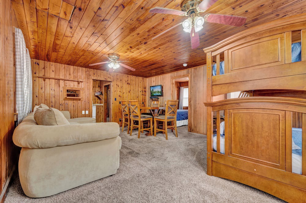 Smithville Cabin | Lake Front Lodge With a Pool and Bar & Grill