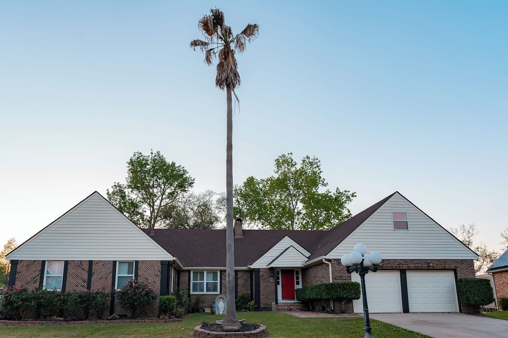 Slidell House | Waterfront! Artlive Residence.