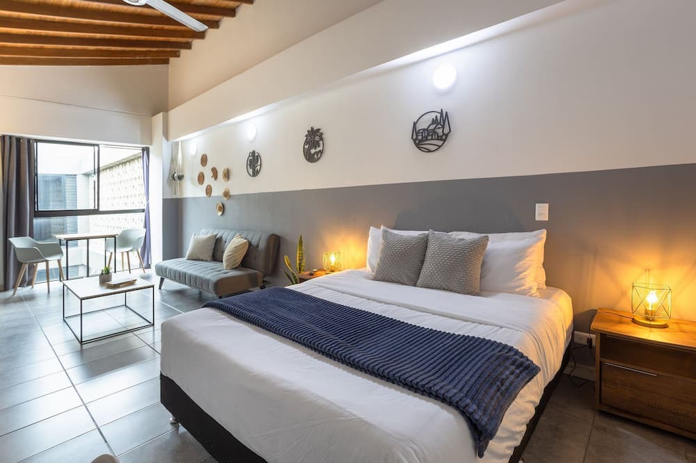 La Candelaria House | Central location, close to Tranvia