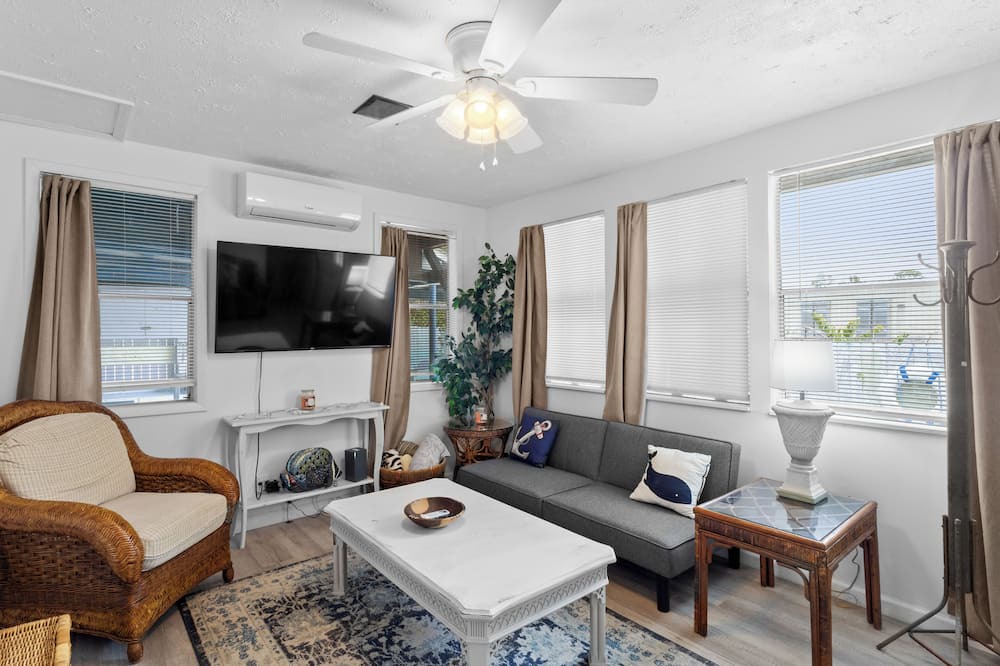 Steinhatchee House | The "REEL" Retreat - Steinhatchee Fl