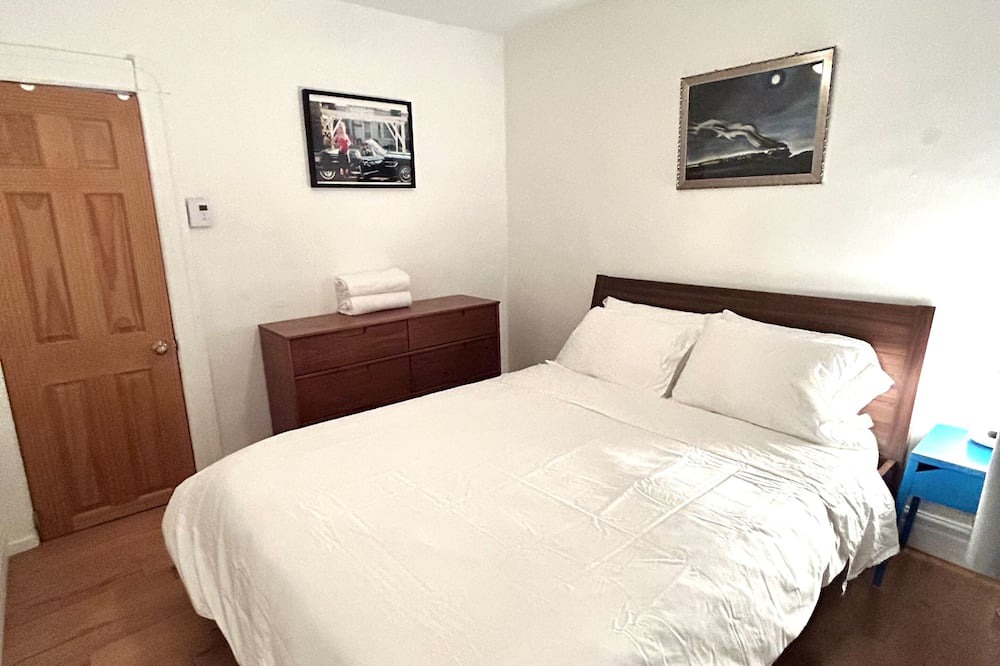 Viauville Condo | Condo Olympique MTL/Sunny condo near the Olympic stadium!