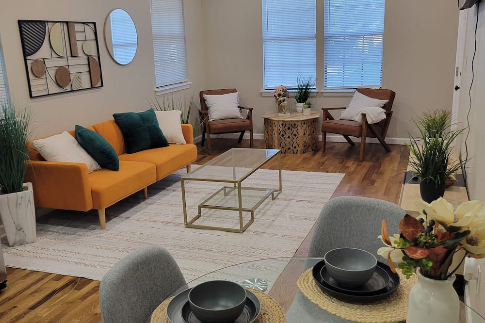 Tulsa House | The Main Charm: The Cute and Comfortable Retreat