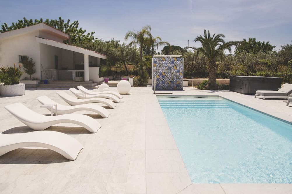 Partinico Villa | Villa delle Sterlizie - Amazing Villa with swimming pool and jacuzzi