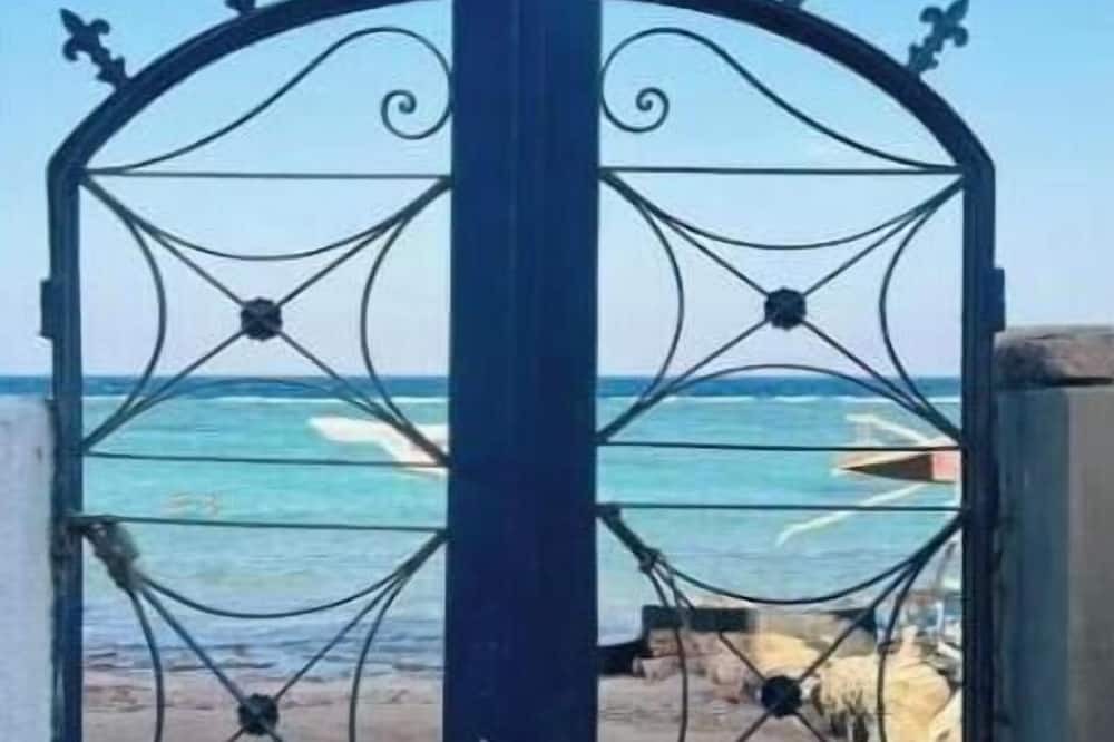 Dahab House | Stunning 2-Bedroom Beachfront Chalet with Private Beach Access in Dahab