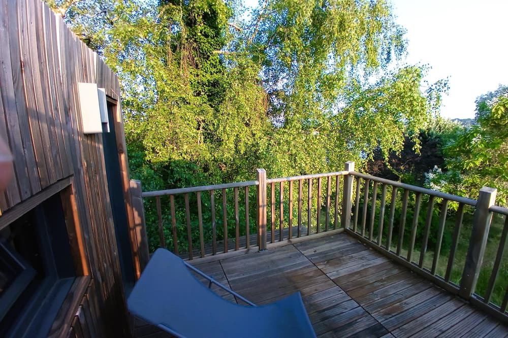 Montboillon Ski Chalet | Chalet in the countryside, in the heart of a wooded garden.