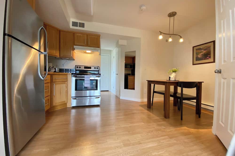 Vernon House | Clean and Bright One Bedroom Basement Suite with separate entrance