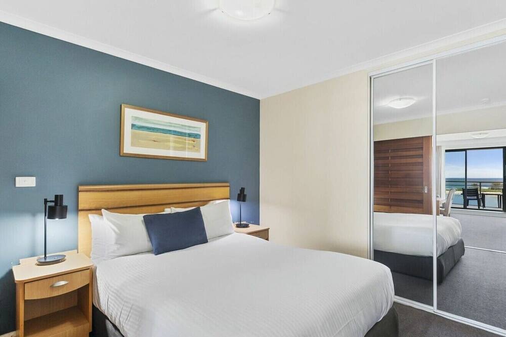 The Entrance Resort | The Entrance Waterfront Apartment 505
