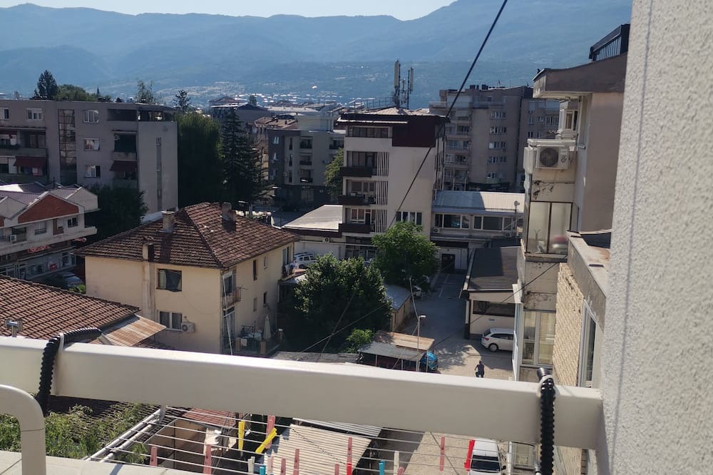 Ohrid Apartment | Charming 1-bedroom galery apartment with WiFi, AC in the phenomenal Ohrid