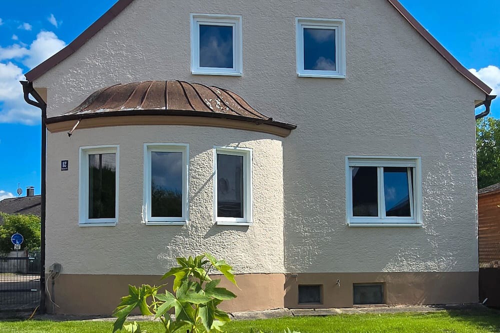 Vohburg an der Donau House | Holiday Home 'Donauliebe' with Private Terrace and Private Garden