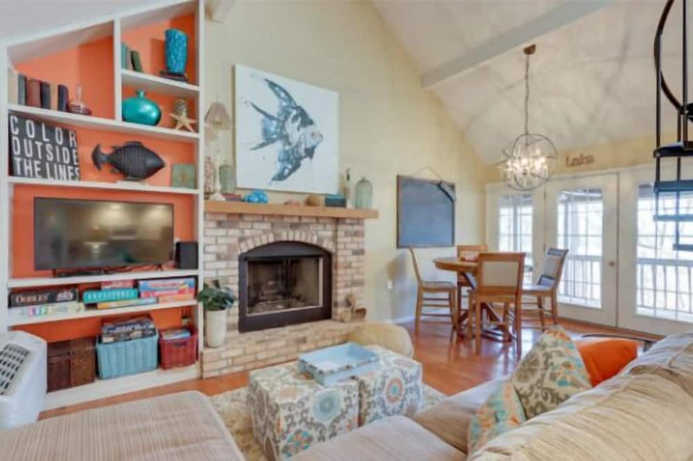 Osage Beach House | Margaritaville 3BR/3BA-Pool, Golfcourse, Resort-Sleeps 10PP
