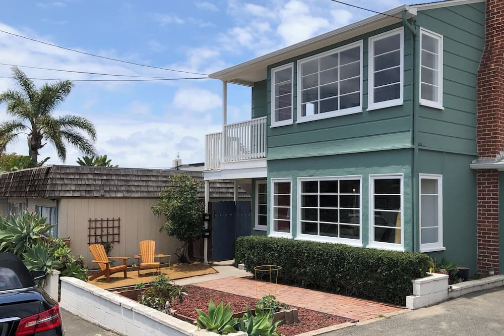 Laguna Beach Apartment | 1 bedroom apartment, views, private deck, beach-close, unit is entire 2nd floor.