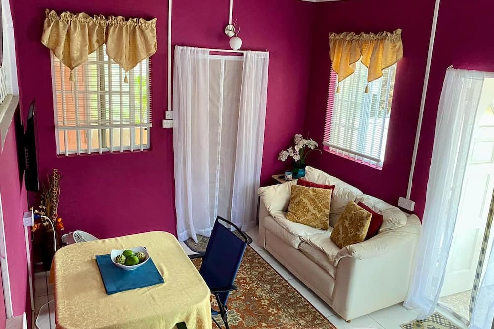 Georgetown Cottage | Ocean Breeze Cottage - Newly built.nLocated on Coastal St. Vincent -Georgetown.