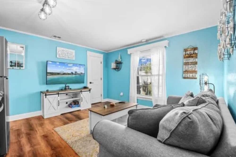 Atlantic Beach Apartment | North Myrtle Beach Suite