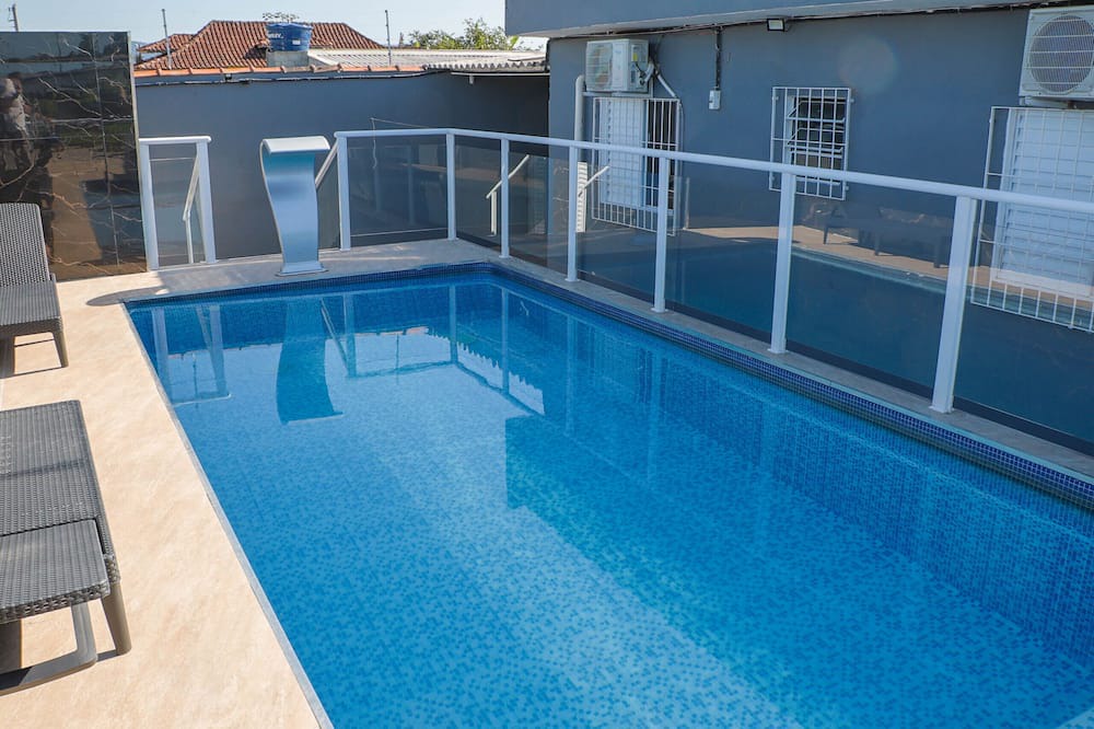 Peruibe House | Casa completa com piscina e churrasq, pet friendly