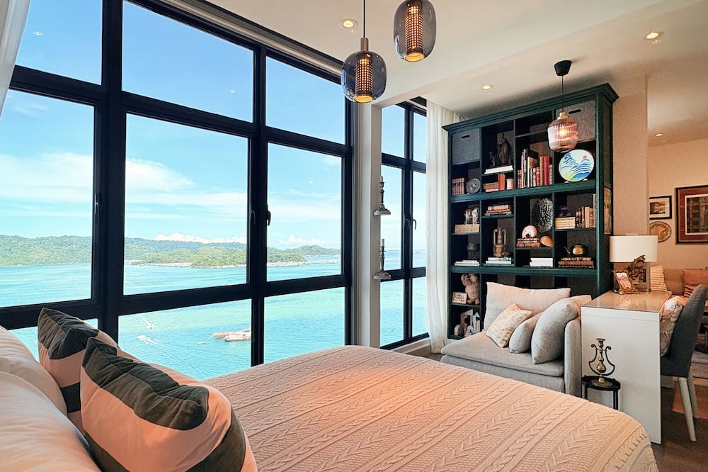 Downtown Kota Kinabalu Apartment | 『Loge Céleste』 9m Panoramic Oceanview for 2