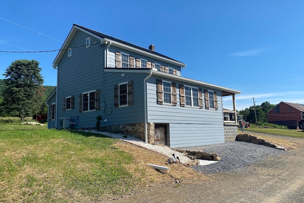 Cedarhurst Other | A secluded organic farm minutes from PA turnpike with AC, WiFi