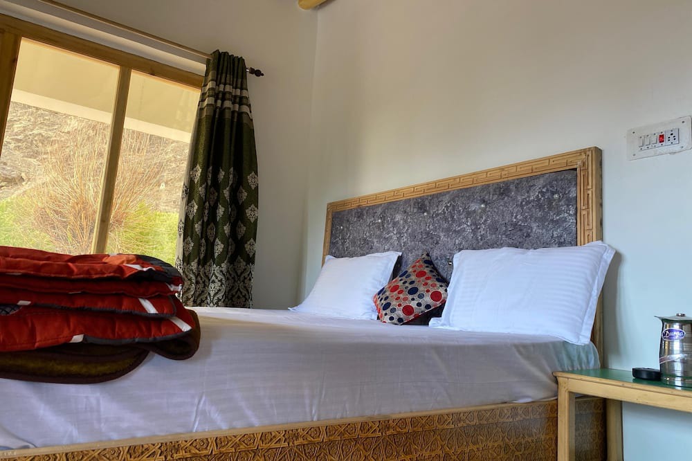 Leh Bed & Breakfast | Welcoming bed & breakfast with WiFi in charming Hunder
