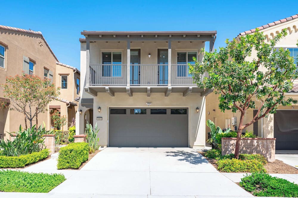 Ontario House | Comfort & Style Home Near the Airport