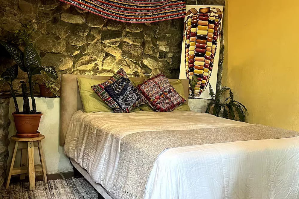 San Marcos La Laguna Apartment | Atitlán Stone at Casa Papagayo