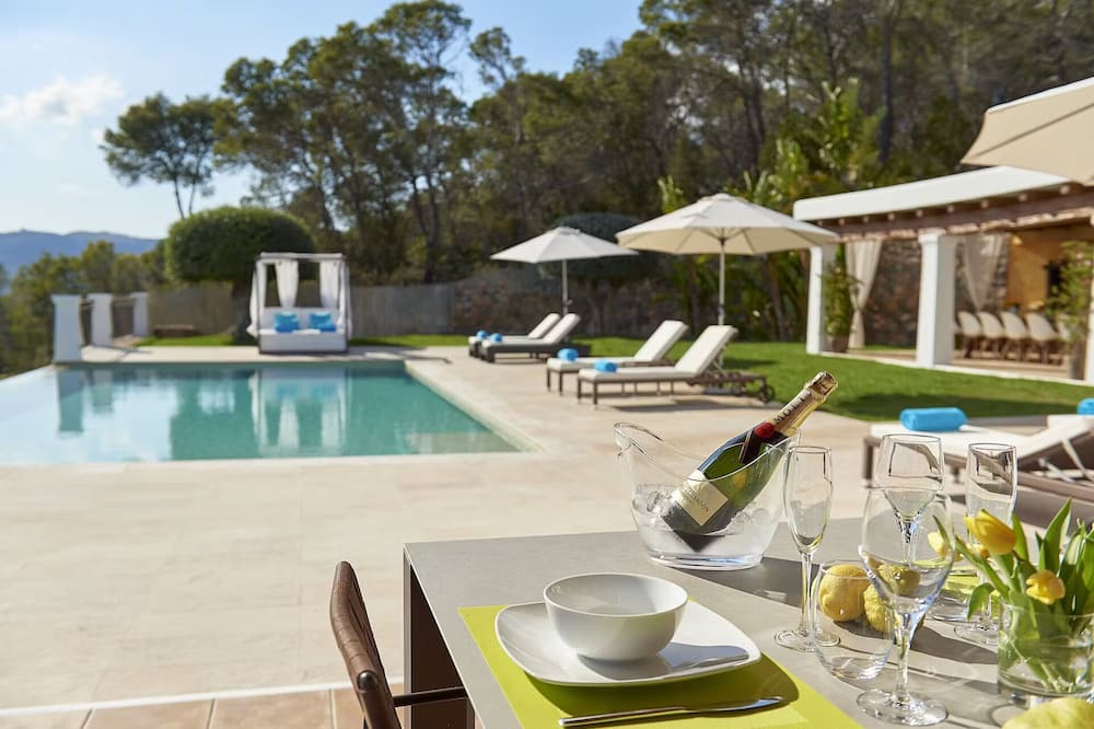Sant Carles de Peralta Villa | Luxury 5BR Villa with Stunning Views, Ibiza Villa 1311