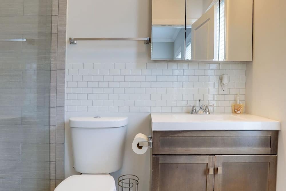 Northeast House | Deanwood Townhome Oasis