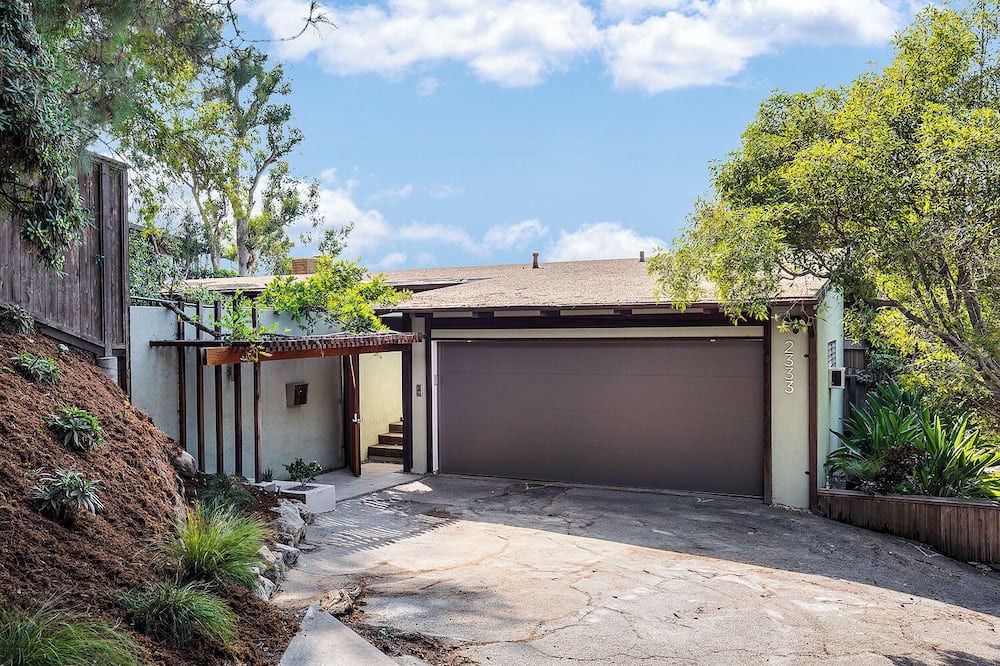 Silver Lake House | Spectacular Silver Lake View Home