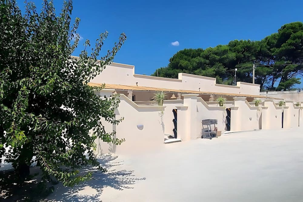 Taranto Cabin | A 5 minuti dal Mare del Salento, Residence PietrAntonio (Recensioni 5 stelle)