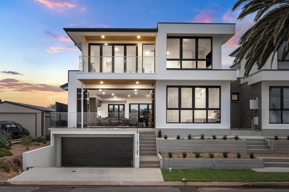 Moana House | 1 min walk to beach - 8 min drive to McLaren Vale -Luxury Beach House
