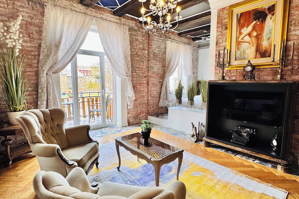 Liepaja Apartment | Charming Art Studio in Vibrant Downtown Liepaja – Your Creative Retreat Awaits!