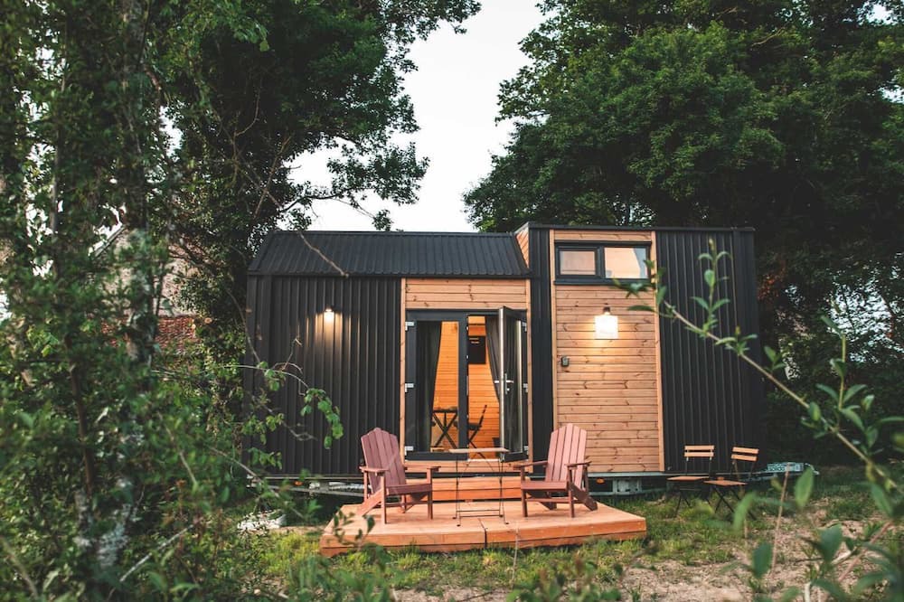 Saint-Sebastien House | La Voie Romaine 2 by Tiny Away