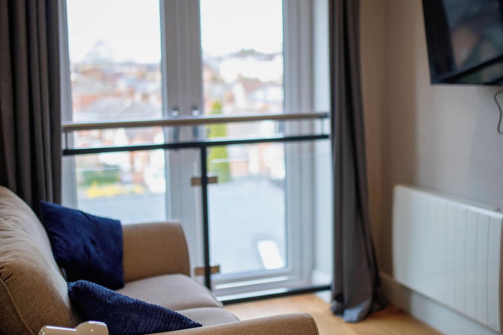 Salisbury Apartment | City View Apartment II - Salisbury. 1 bed in the centre of the Medieval City