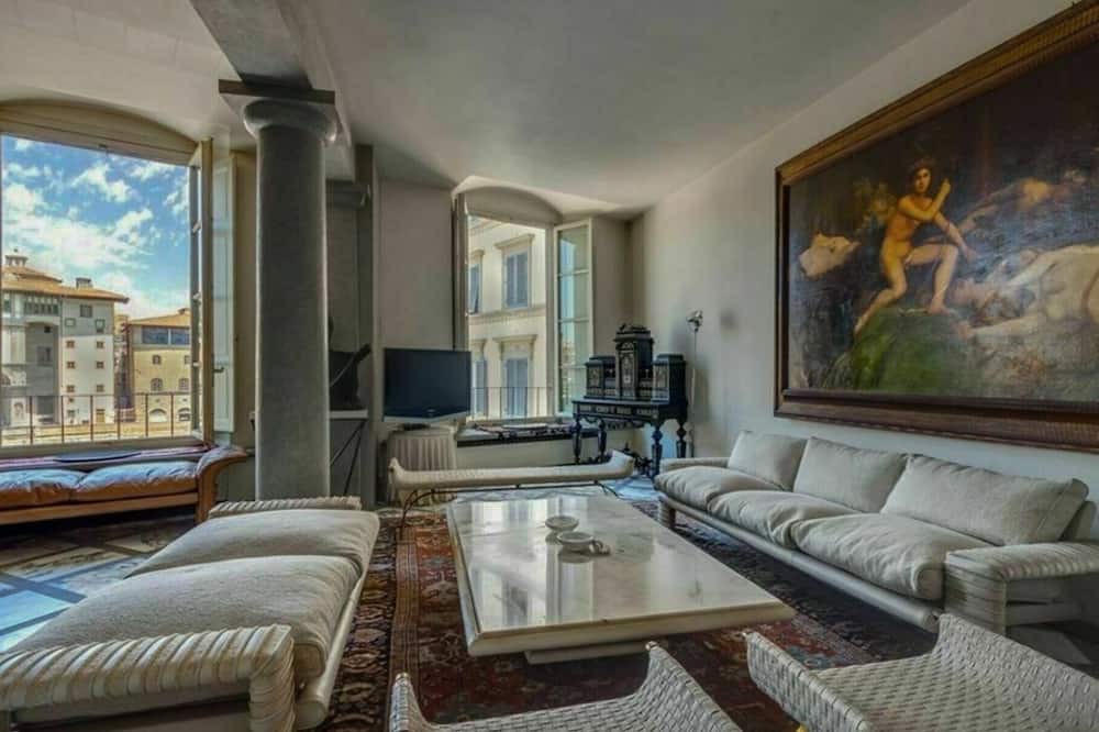 San Niccolo Apartment | Apartment Lungarno - Two Bedroom Apartment, Sleeps 4