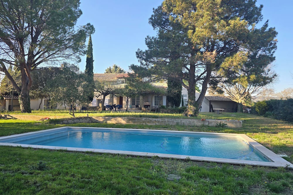 Travaillan House | Charming house