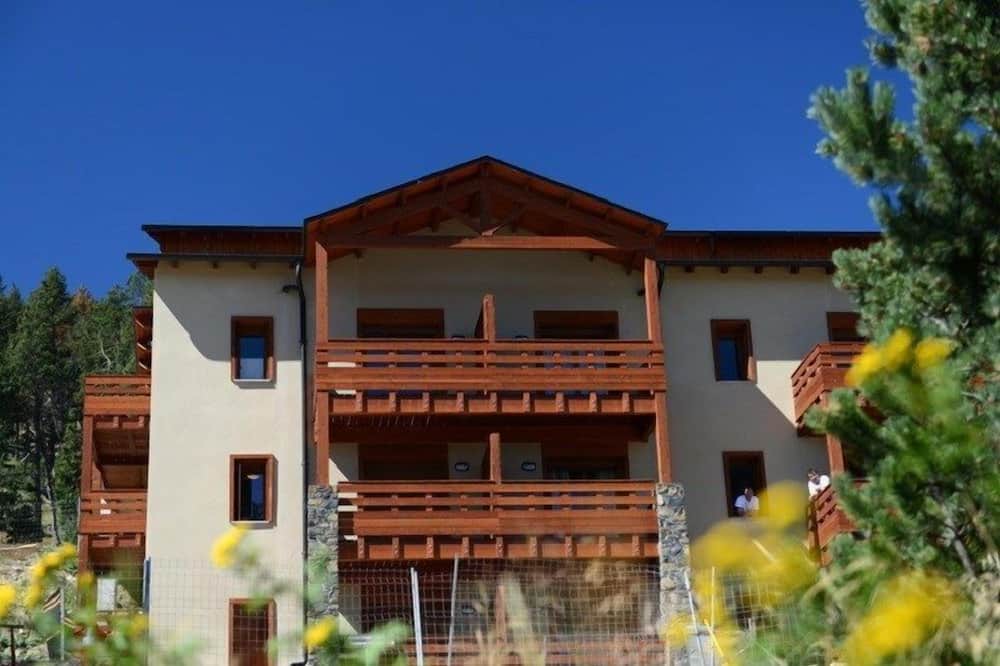 Les Angles House | Appartement Abordable Pour 8 | Accès Piscine