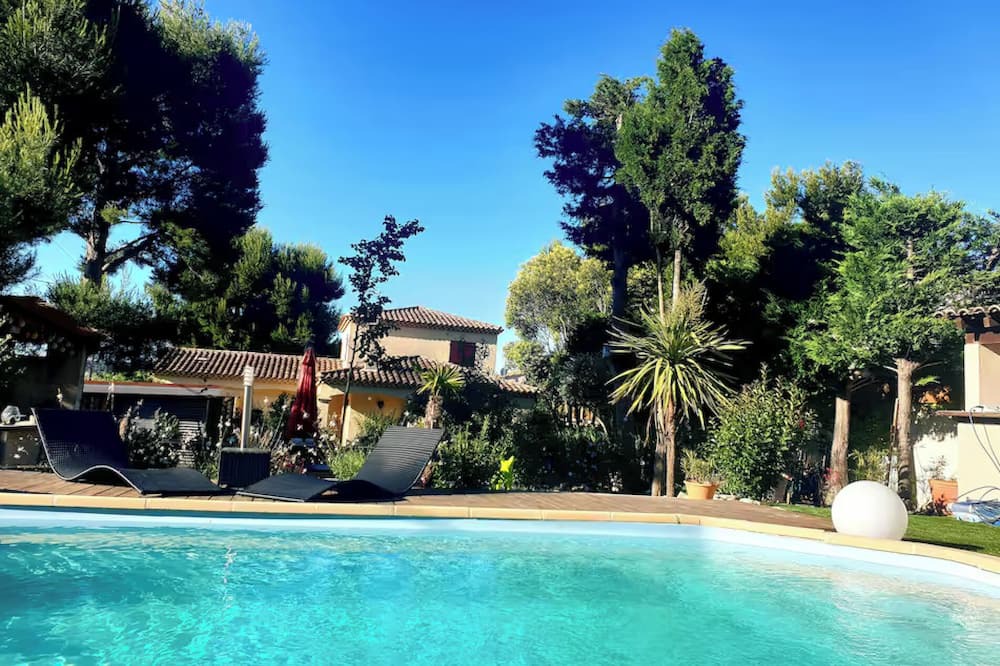 La Fare-les-Oliviers House | Villa provençale 10 people - Swimming pool 15mn from Aix