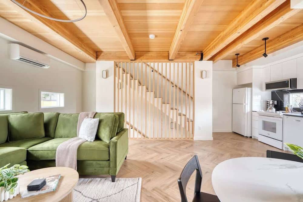 Alberta Arts District House | AlbertaArts Happy Place Townhome