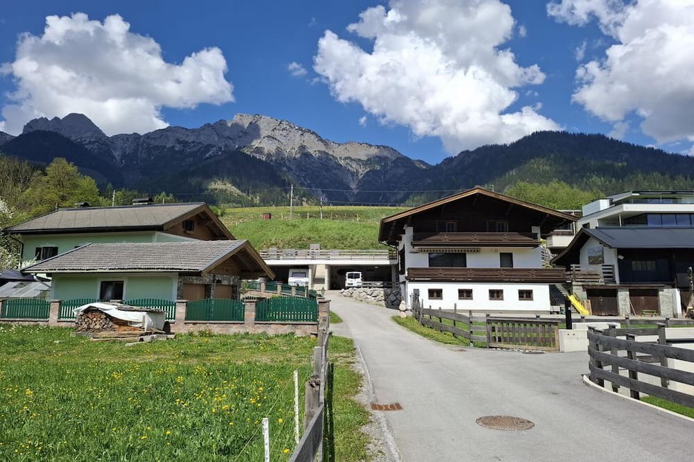 Leogang Apartment | Apartment Grundnergütl - apartment/flat, bath, WC, 2 bedrooms