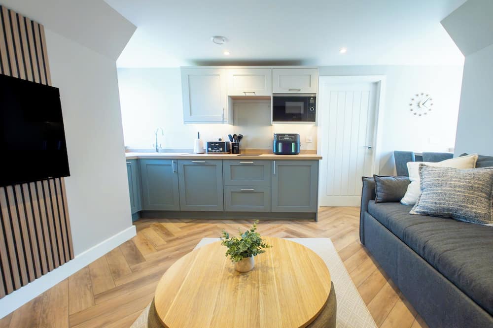 Kirk Braddon Apartment | Stoneyloft - A Modern Self-Contained 1 Bedroom Annex Perfect for A Relaxing Trip